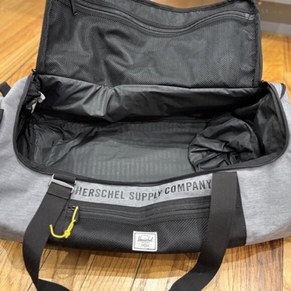 Herschel Supply Company Duffel Bag - Picture 7 of 7